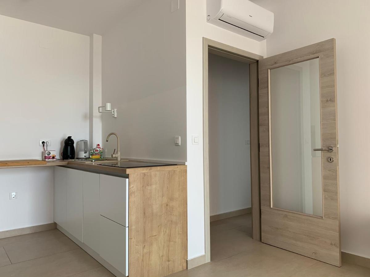 Apartment Garden Mandre Εξωτερικό φωτογραφία